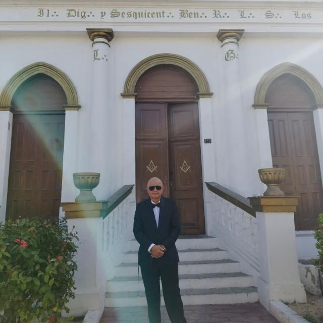 Muy Respetable Gran Maestro Javier A. Carmona Troyo